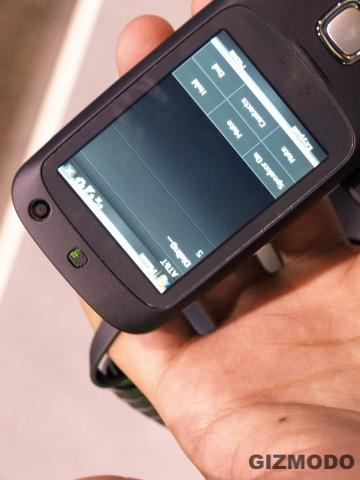 Illustration for article titled Hands On HTC Touch Dual (Nice, but Still WinMo)